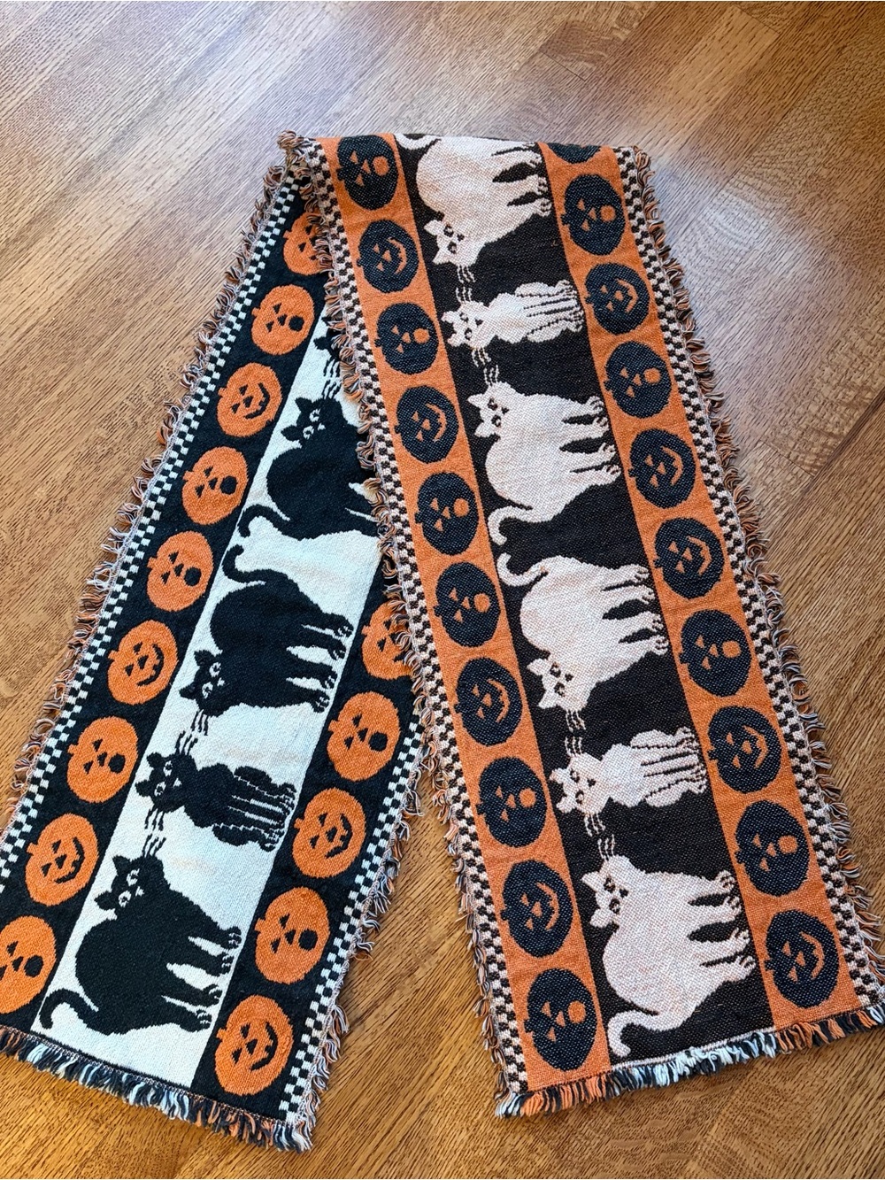 Vintage Halloween Woven Tapestry Table Runner Black Cats Jack-O-Lanterns 67"x12"